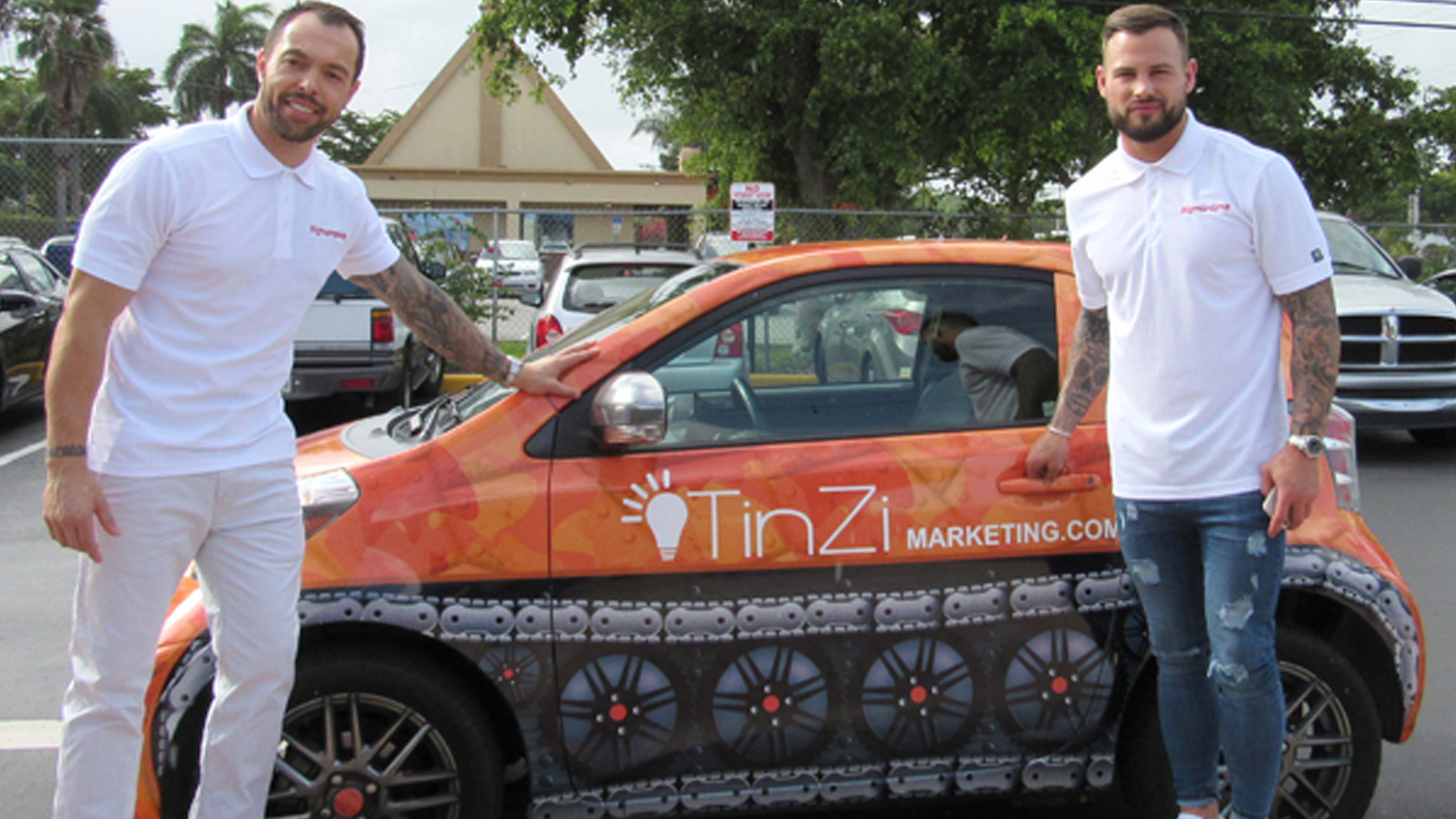 Tinzi-Marketing-Signarama-Fort-Lauderdale-Event